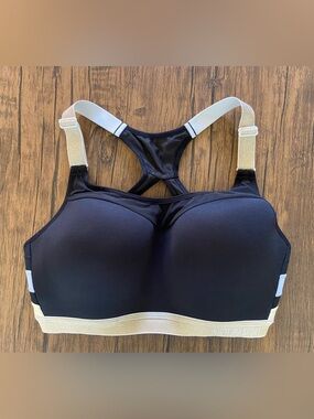 VICTORIA SPORT BRA